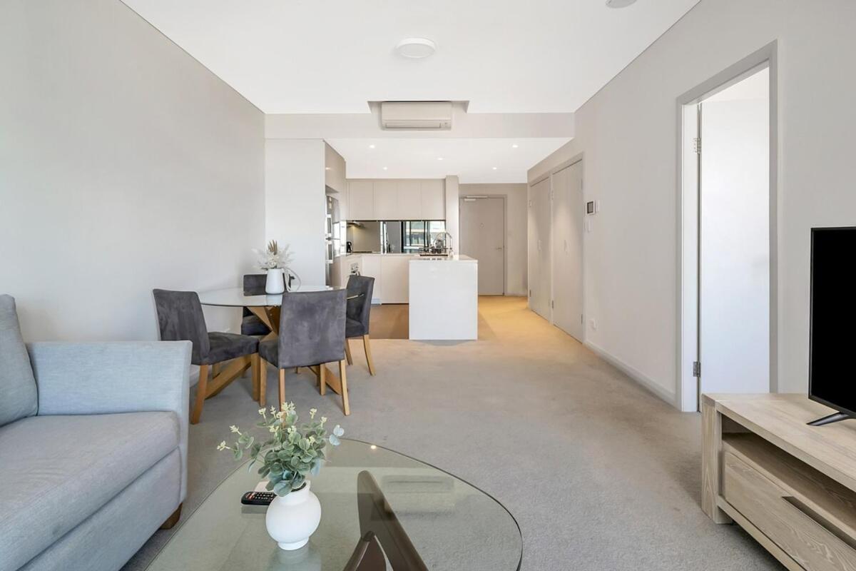 93op Waterview Retreat Abnb-style 2br Free Parking & Near To Mall Apartment Sydney
